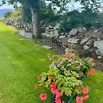 Superb Large 5 Bedroom Home, 6 Beds, Sleeps 10-11 Guest, With Lovely Mountain Views * キラーニー